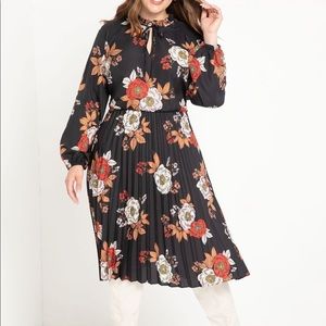 Eloquii Elements Floral Midi Dress